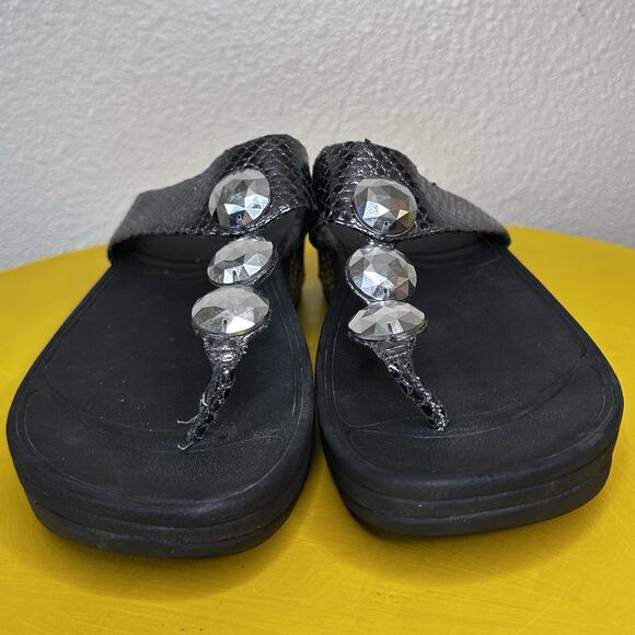 FitFlop Sandals Women' 9 Pewter Snake Print Rhinestone Petra Thong Platform - Picture 9 of 16